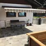 Gemuetliches Bergappartement Mit Seeblick Tatil Evi