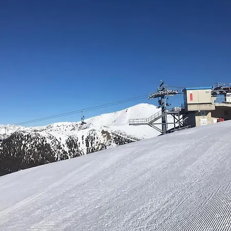 Gemuetliches Bergappartement Mit Seeblick Semesterbostad *