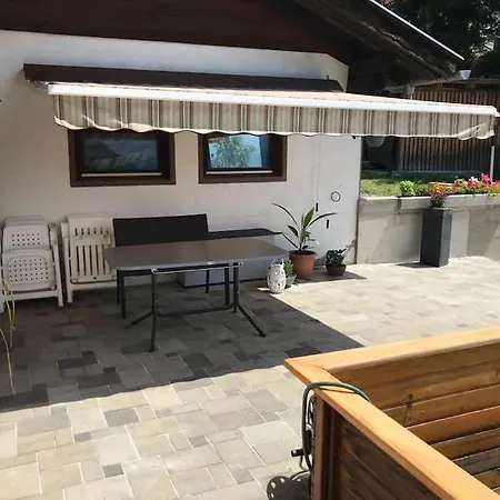 Gemütliches Bergappartement Mit Seeblick Ferienhaus