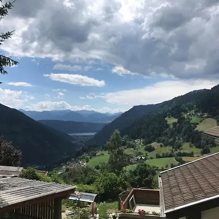 Tatil Evi Gemuetliches Bergappartement Mit Seeblick Zodl
