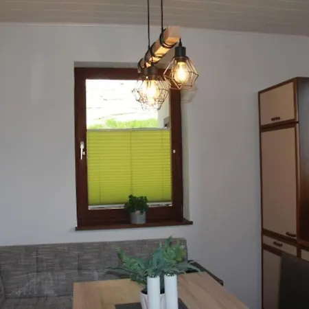 Gemütliches Bergappartement Mit Seeblick