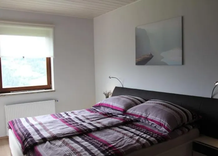 Gemuetliches Bergappartement Mit Seeblick Hébergement de vacances *