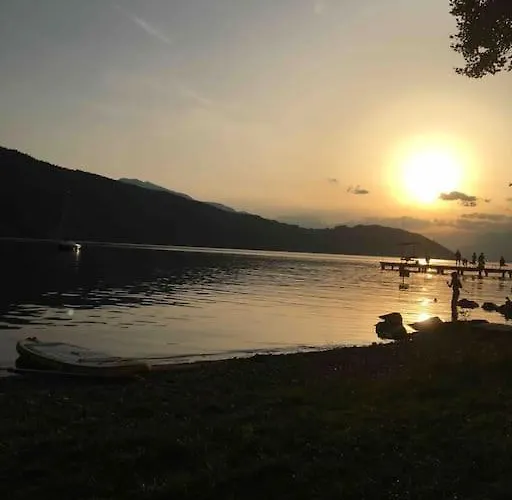 Hébergement de vacances Gemuetliches Bergappartement Mit Seeblick *